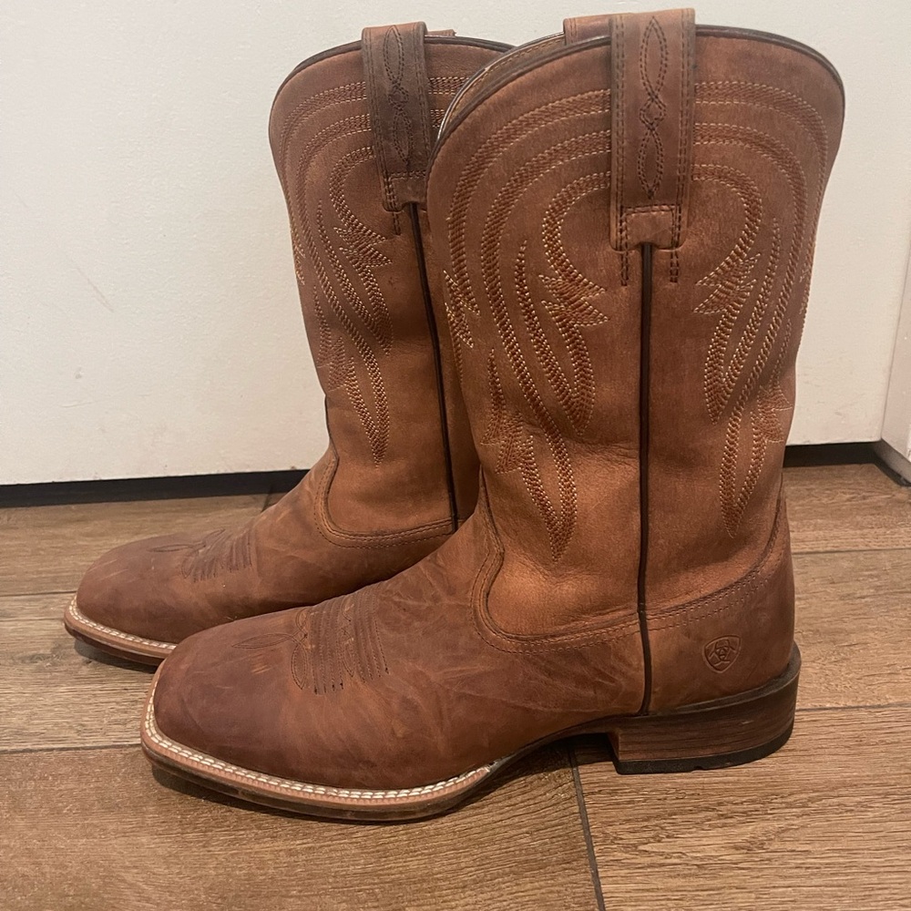 Ariat Men's Tan Leather Cowboy Boots